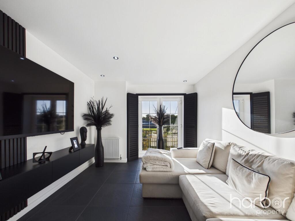 Jackson Crescent, Moodiesburn, Glasgow, North Lanarkshire, G69 0FD photo 4