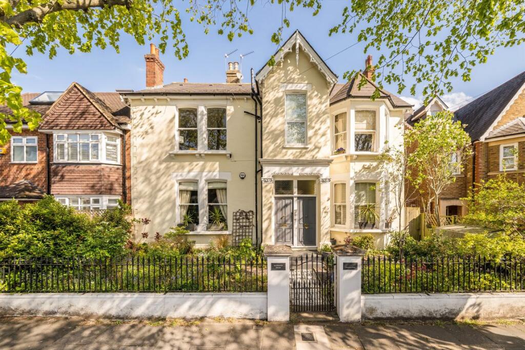 Main image of property: Grosvenor Road, Chiswick