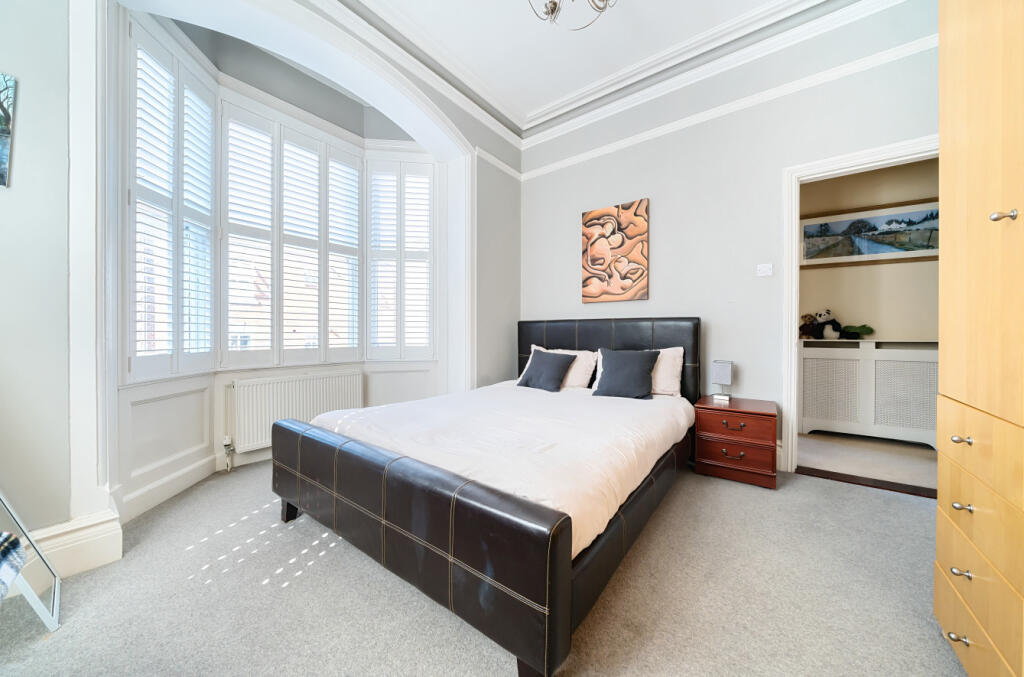 House in Southampton - View 4