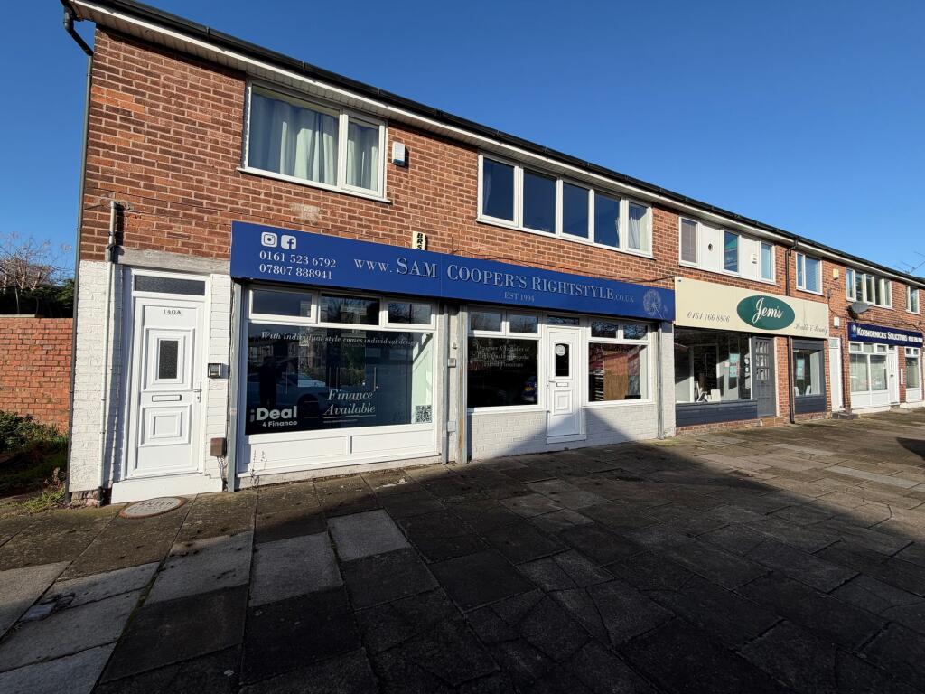 Main image of property: Park Lane, Whitefield, M45