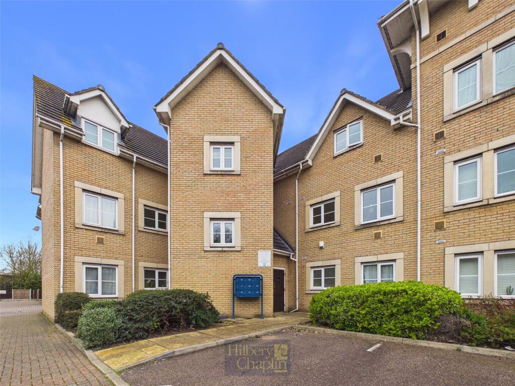 Main image of property: Walnut Close, Laindon, Basildon, Essex, SS15