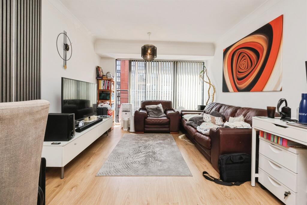 Apartment in Birmingham, Rea Valley, Digbeth - View 3