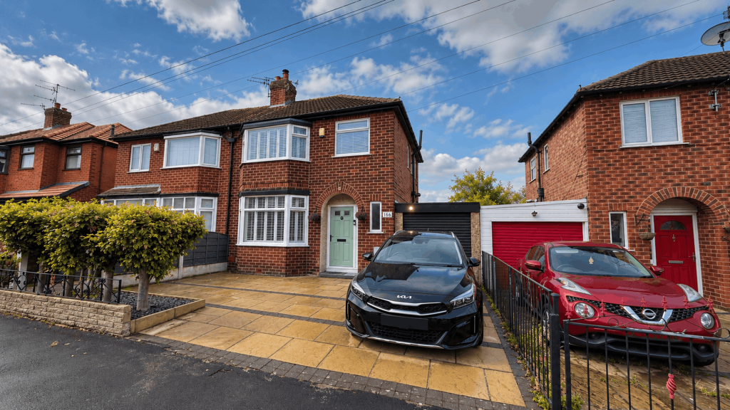 3 Bedroom Semi-Detached in SK5 6UP