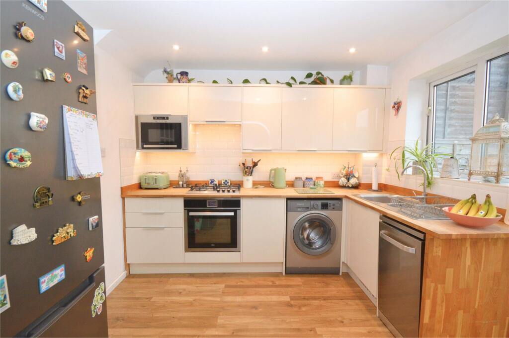 45, Rigdale Close photo 4