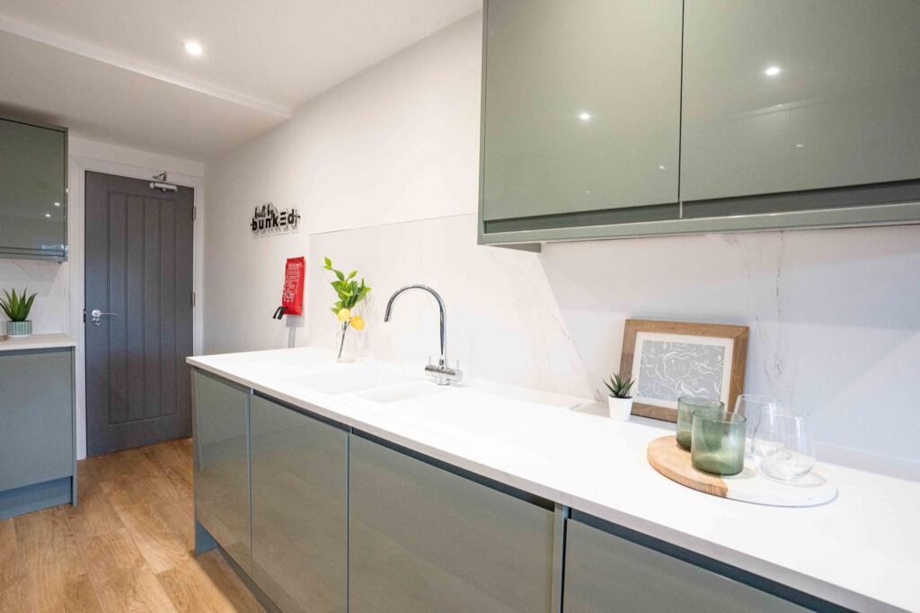 House in Southampton - View 2