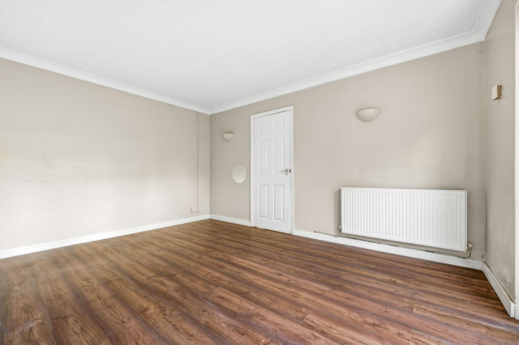 The Heathlands, Gilfach Goch, Porth, CF39 8TT photo 4