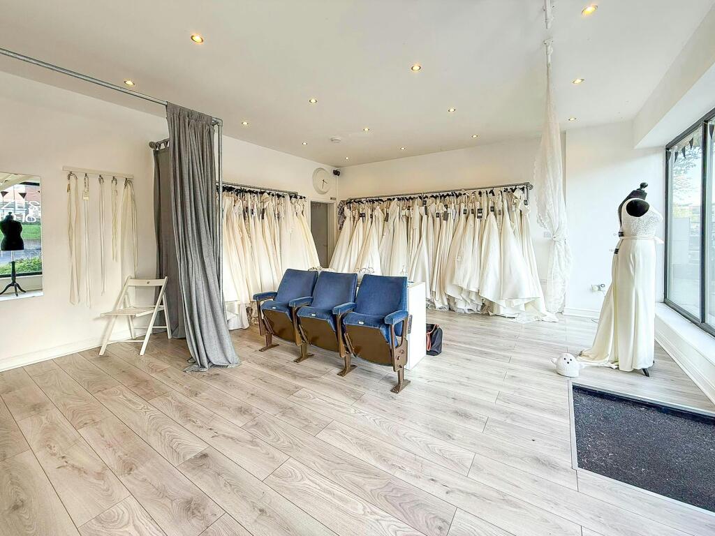 48 washway road_unit to let.jpg