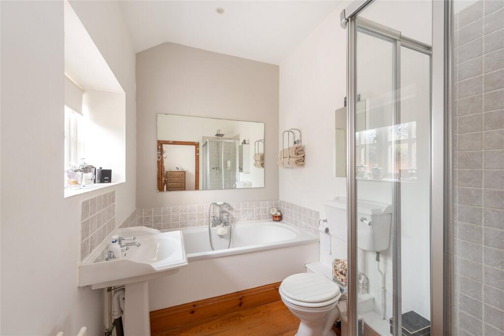 Manor Farm, Shucklow Hill, Little Horwood, Buckinghamshire, MK17 photo 4