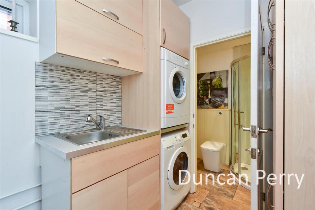 Dixons Hill Road, Welham Green - View 6