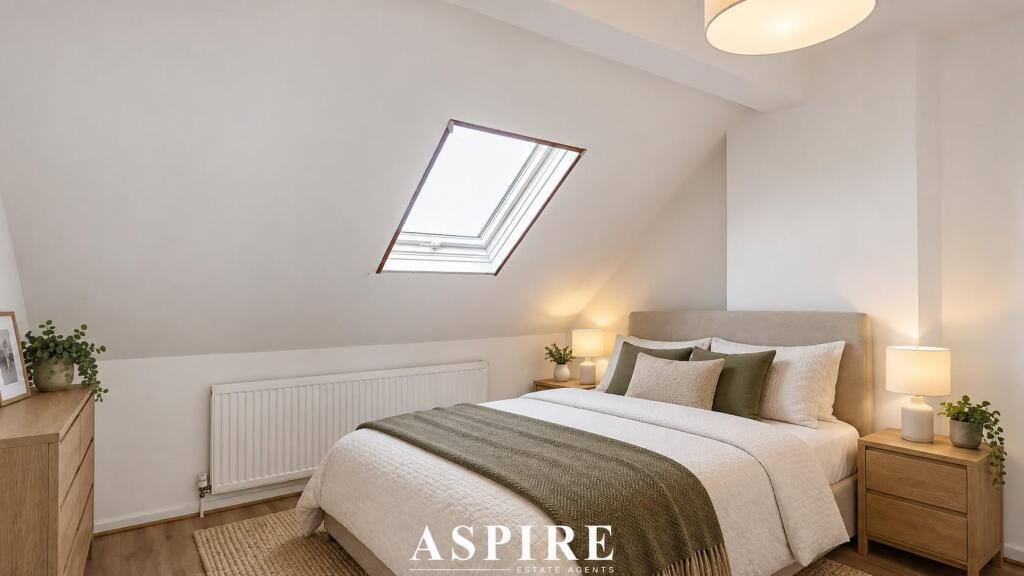 Apartment in Southend-on-Sea - View 3