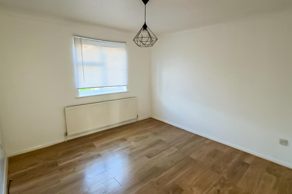 House in Southend-on-Sea - View 4