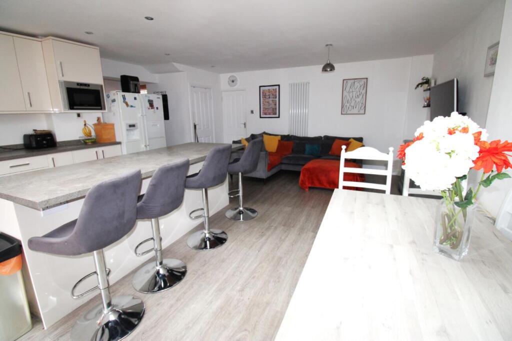 House in London - View 4