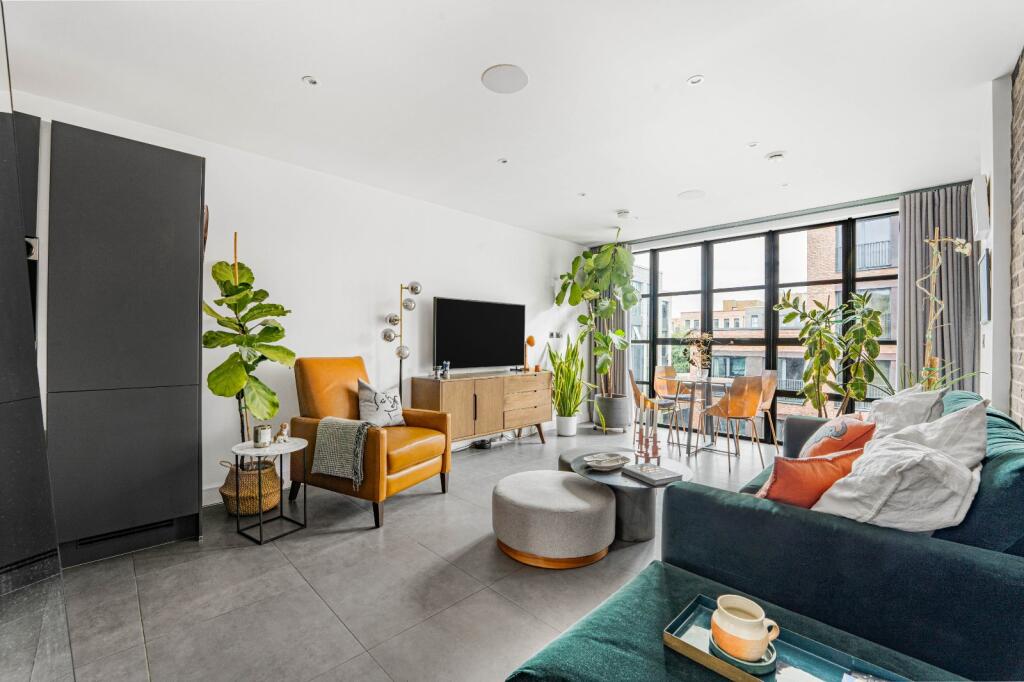 Apartment in London - View 5