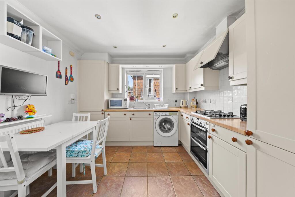 Mays Hill Road, Shortlands, BR2 photo 4