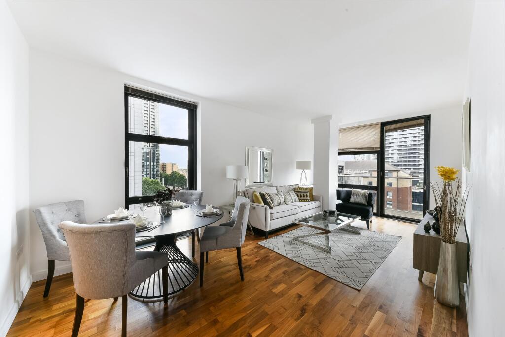 Main image of property: Discovery Dock Apartments West, South Quay Square, London E14