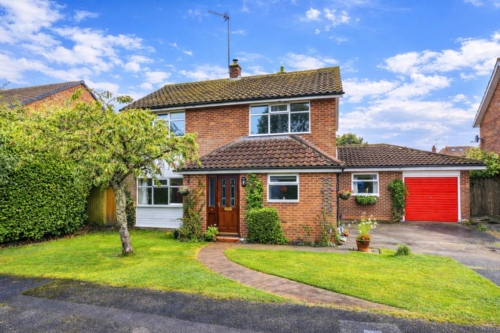 4-bed detached on Nether Court Farnsfield, £550,000