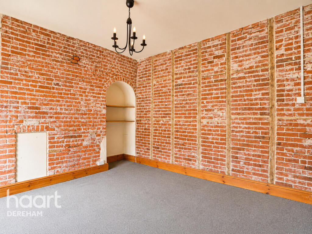House in Breckland, Litcham - More