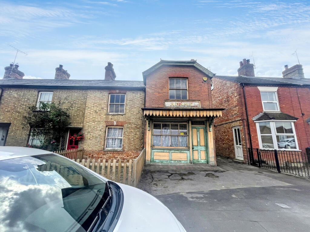 3-bed terraced on The Old Butchers Shop, 17 High Street, Waddesdon, Aylesbury, Buckinghamshire HP18 0JB, £185,000