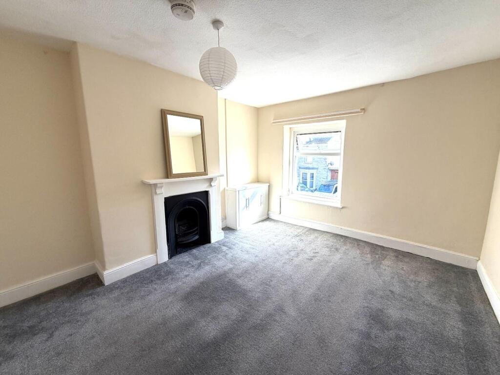 Additional image 3 of High Street, Street