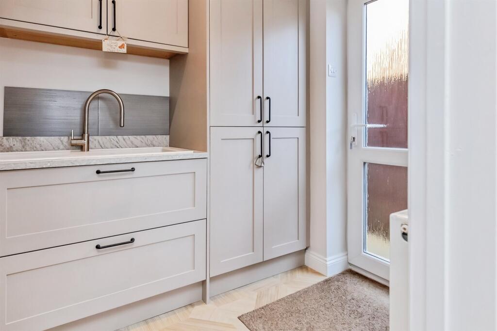 House in Clopton - More