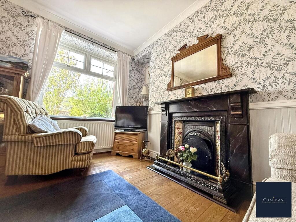 House in Ystrad - More