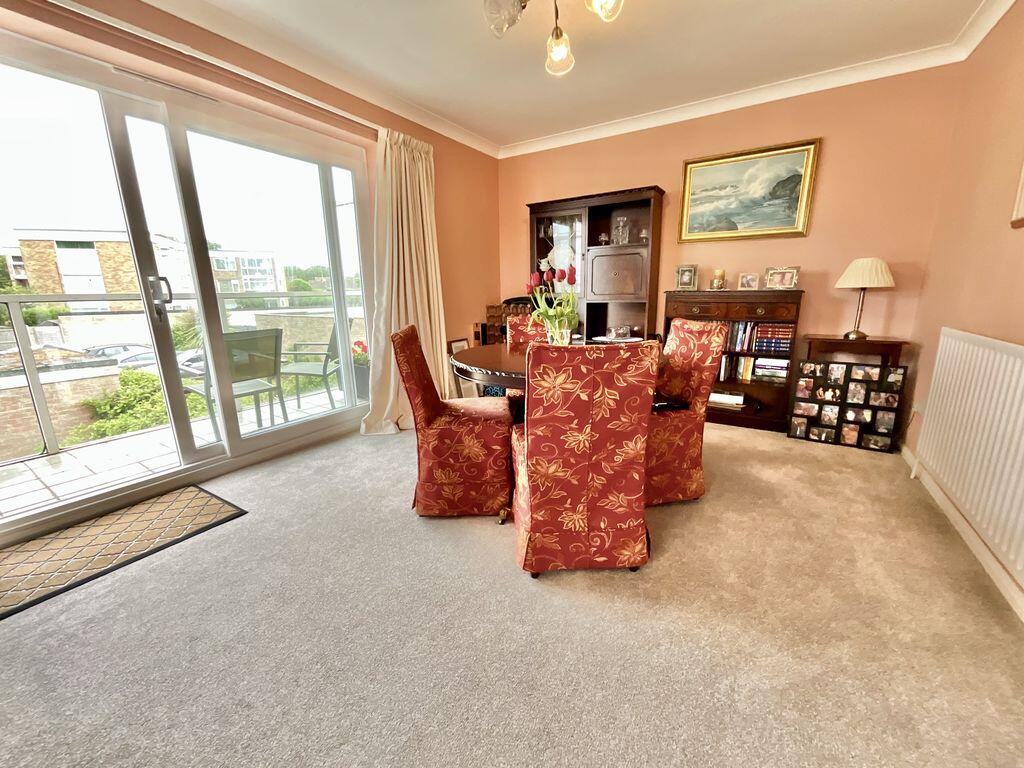 Clifton Road, Southbourne photo 3