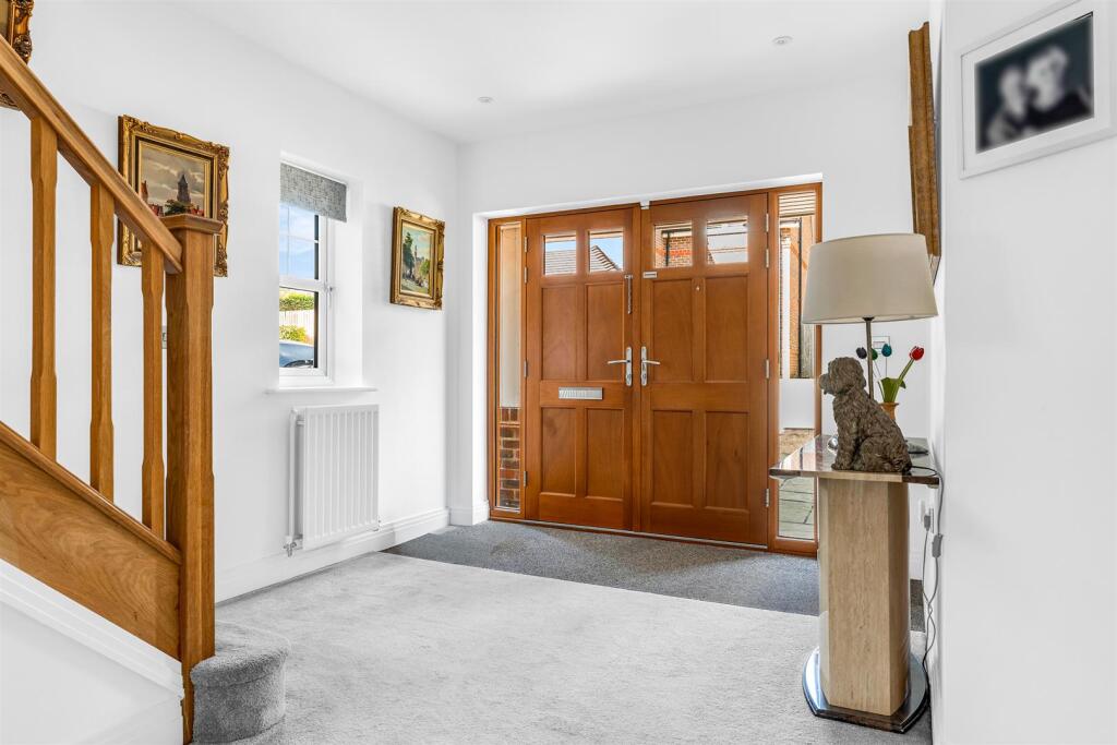 House in St Albans - View 4