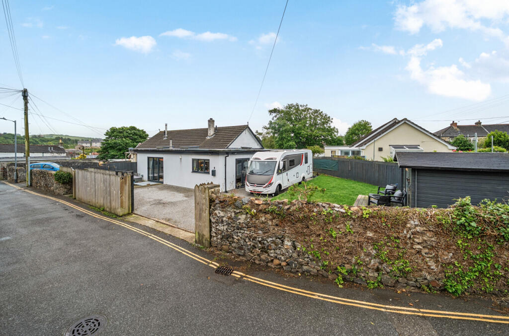 Main image of property: Scowbuds, Tuckingmill, Camborne, Cornwall