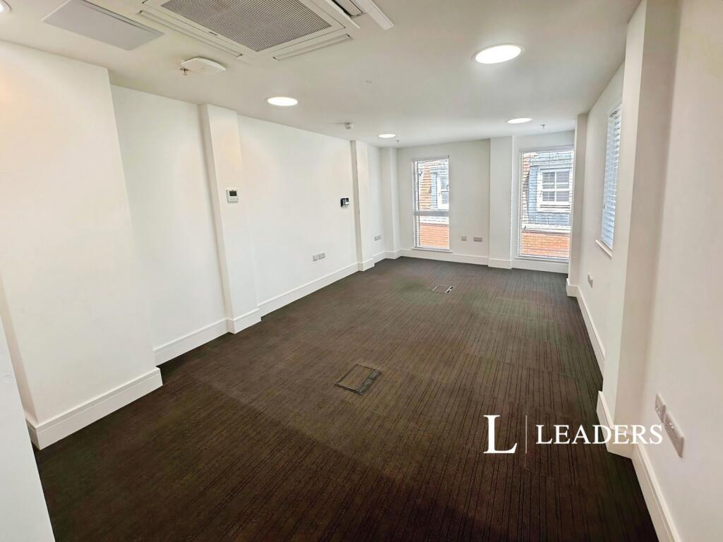 Apartment in Brighton - View 5