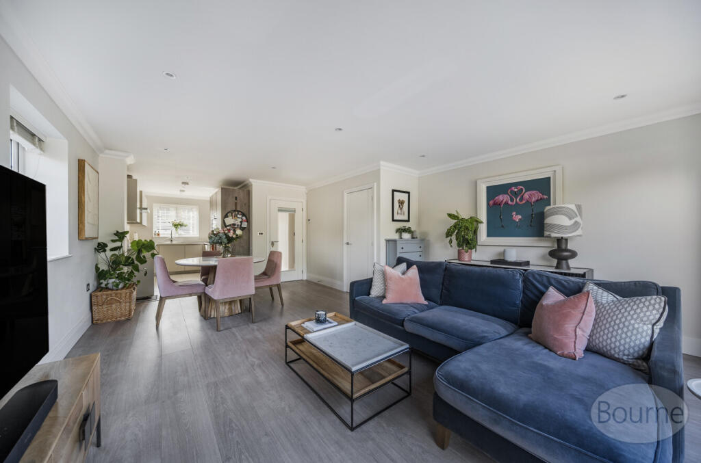 Alder Grove, Chilworth, Guildford, Surrey, GU4 photo 3