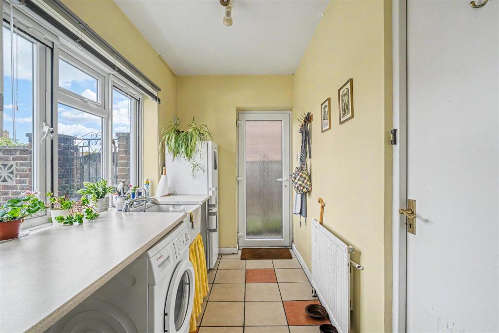 House in Dorchester - View 5