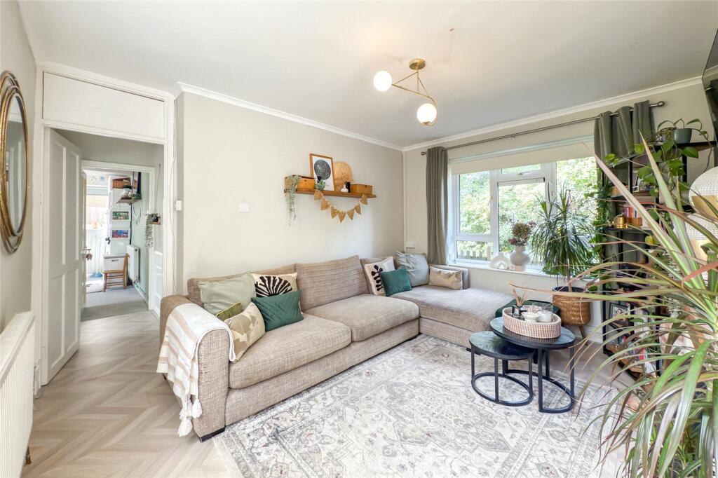 Additional image 7 of Reynolds Crescent, Sandridge, St. Albans, Hertfordshire, AL4