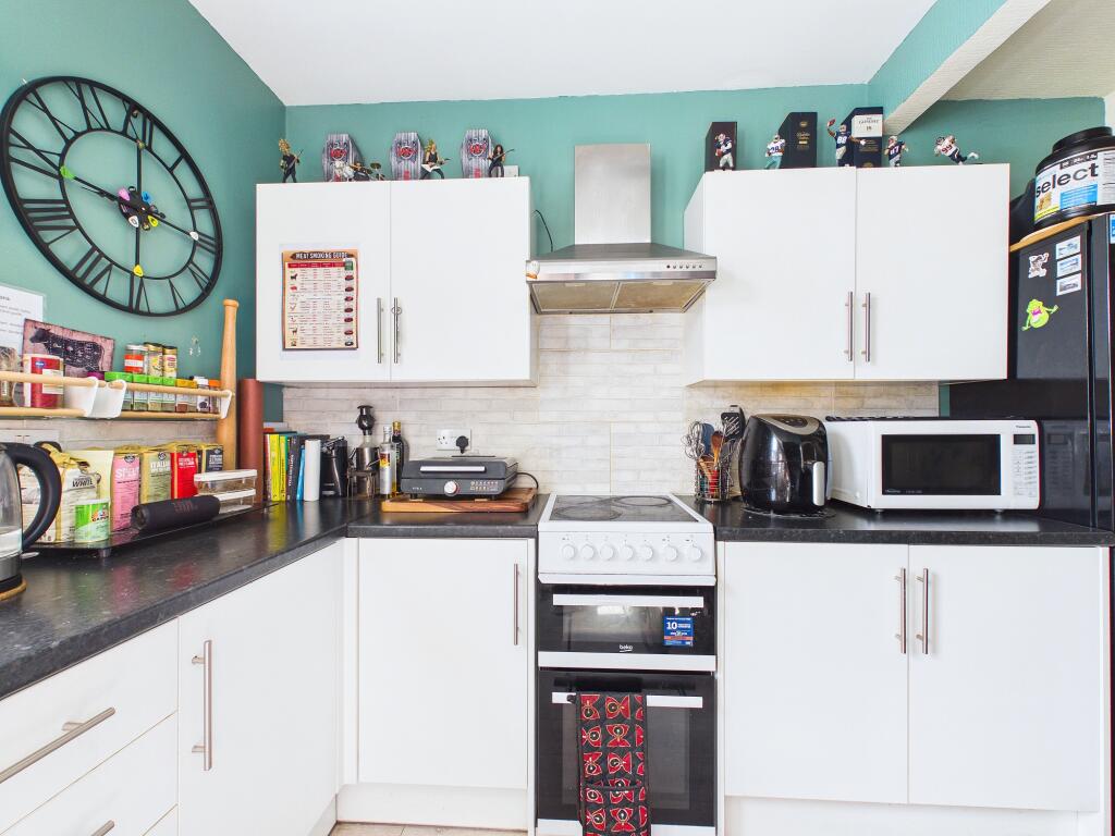 House in St Helens, Liverpool City Region - More