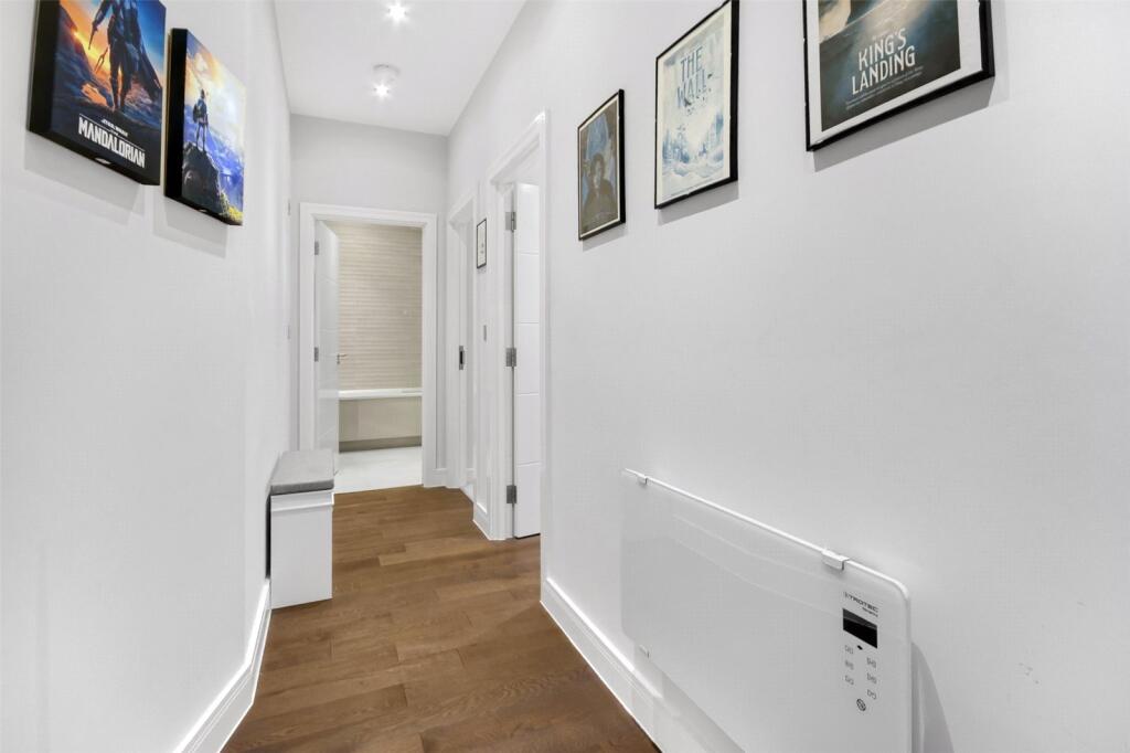 Apartment in Bracknell - View 4