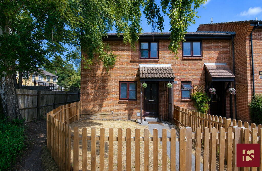 Main image of property: Chisbury Close, Bracknell, RG12 0SF