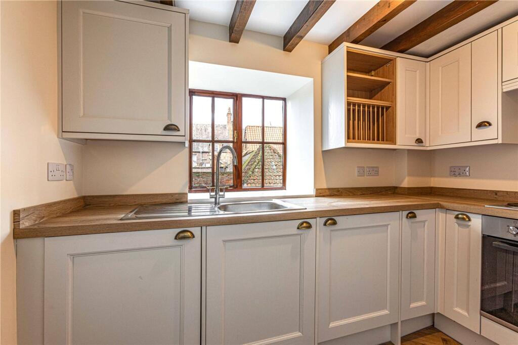 Flat 5, 3 Quay Walls, Berwick-Upon-Tweed, TD15 1HB photo 3