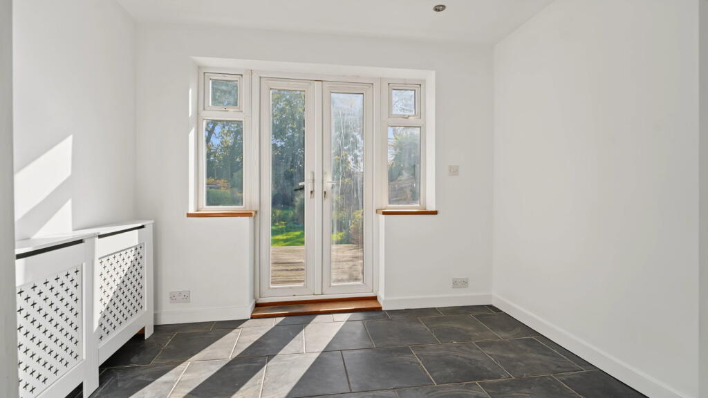 House in Solihull, Shirley - View 3