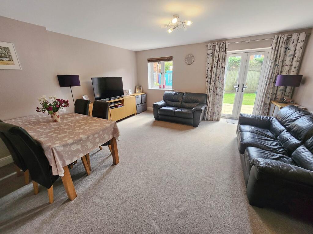 Halestrap Way, Kings Sutton, Banbury, OX17 photo 2