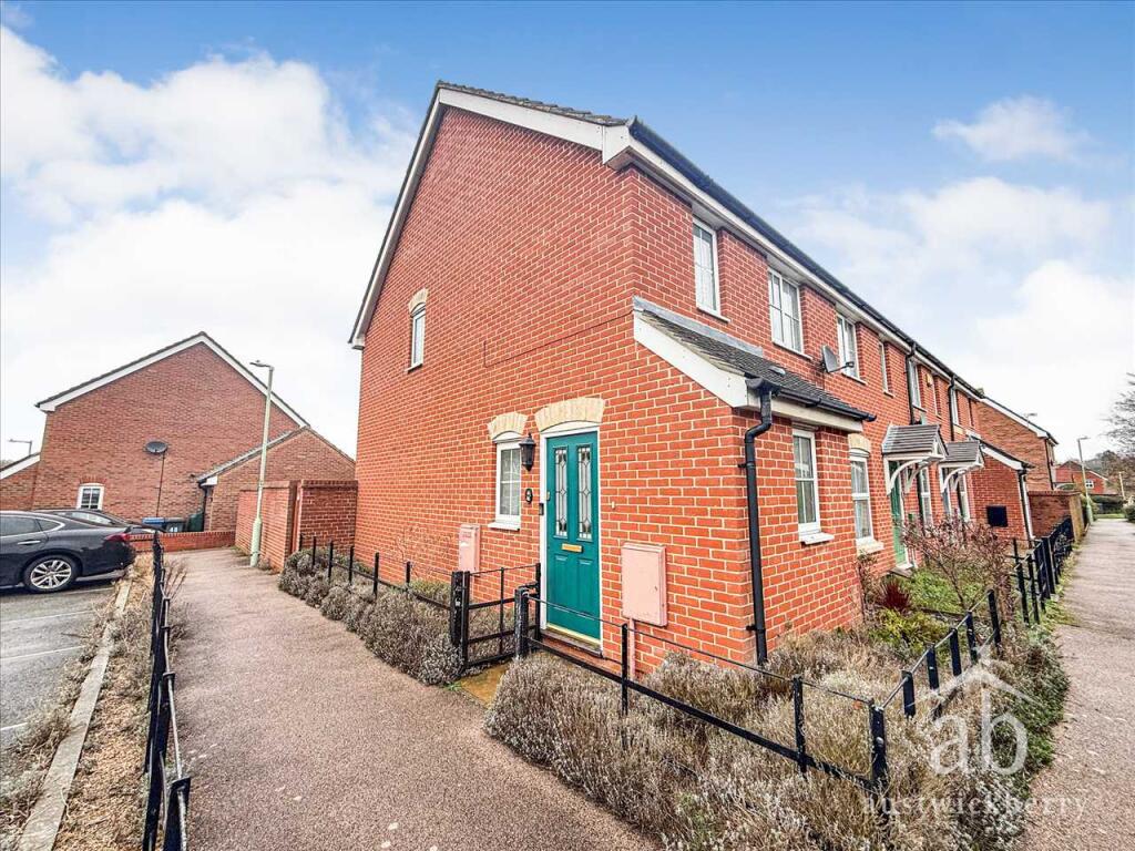 Main image of property: Oak Eggar Chase, Ipswich