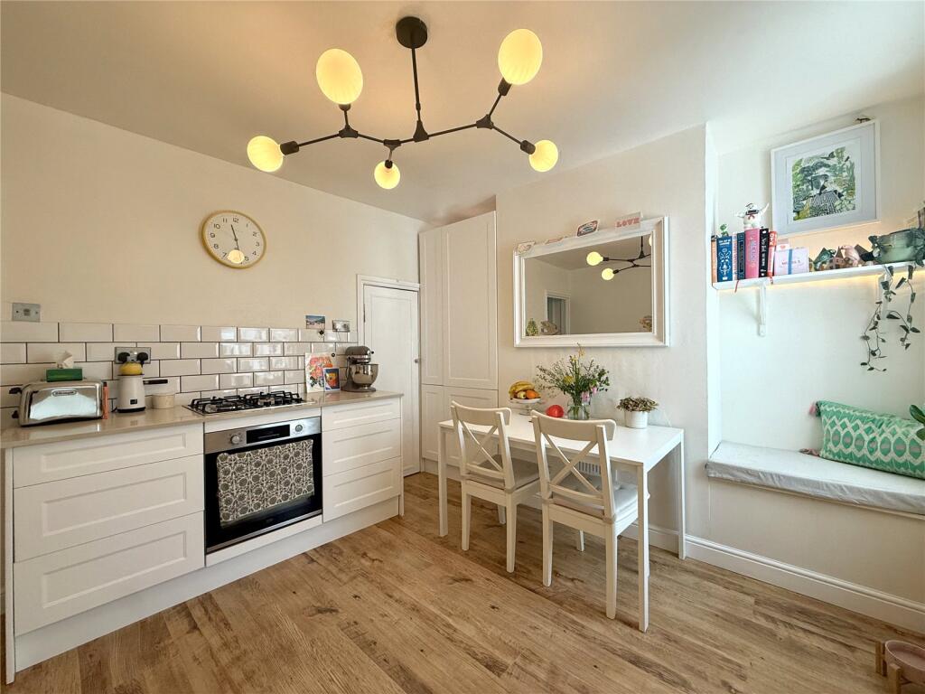 House in Swindon - View 4