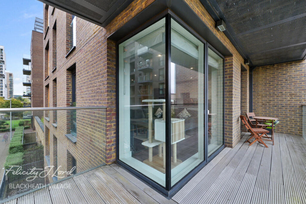 Apartment in London - View 5