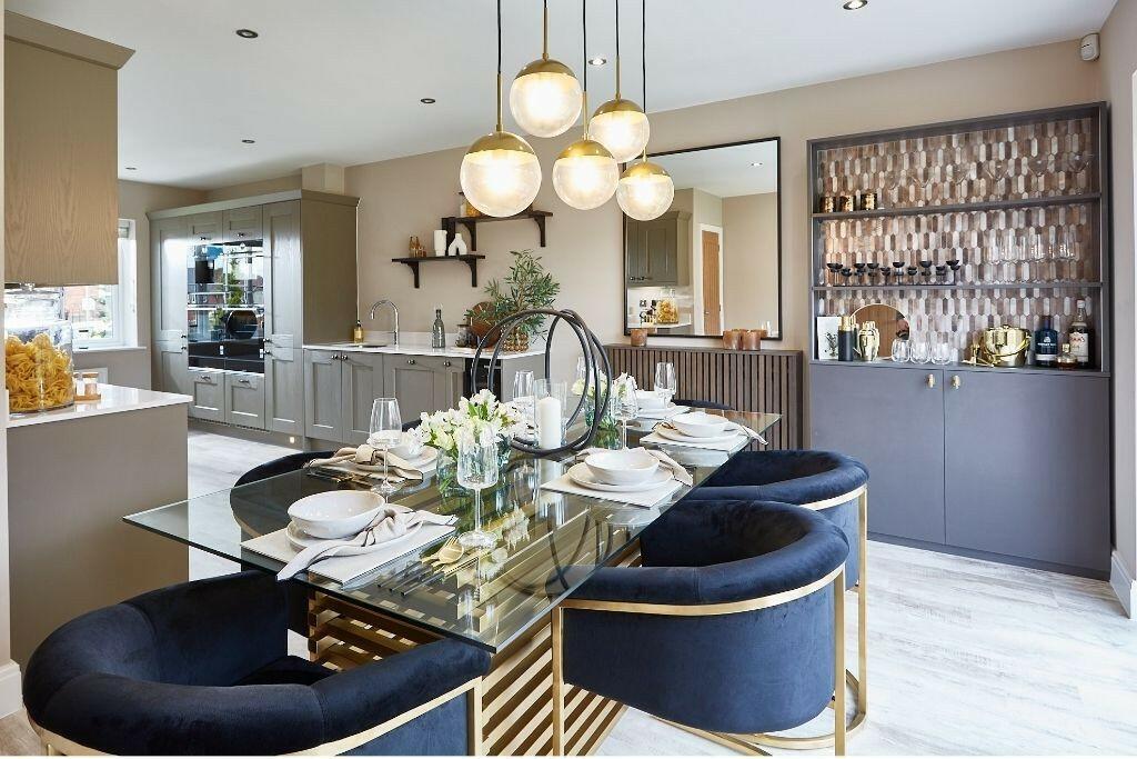House in Stockton-on-Tees, Nunthorpe - More