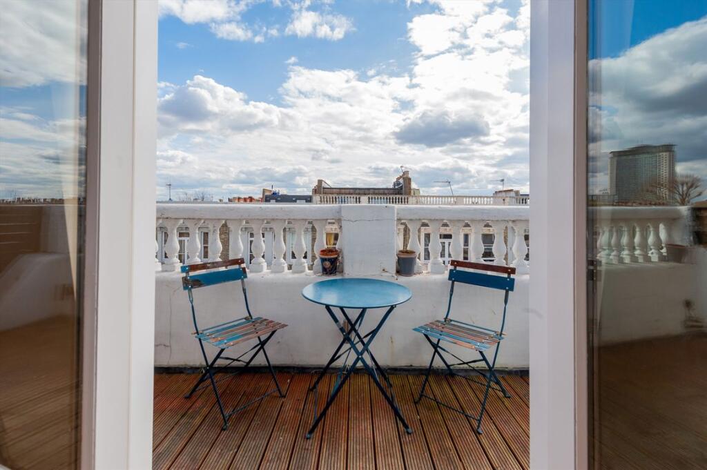 Apartment in London - View 2