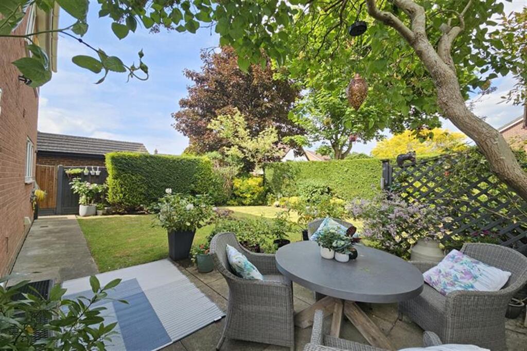House in Braintree, Great Notley - View 3