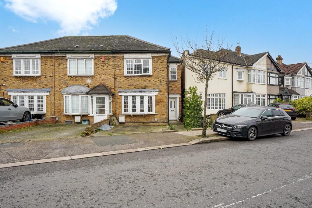 Main image of property: Redbridge Lane East, Ilford, IG4