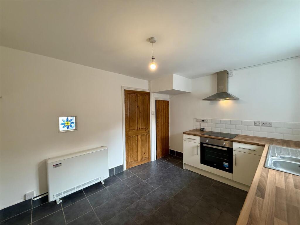 House in Llandudno - View 5