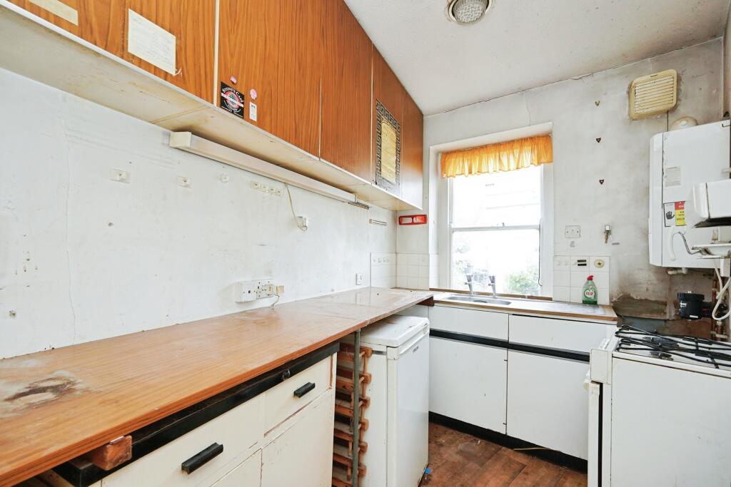 Apartment in Dover, Deal - View 5