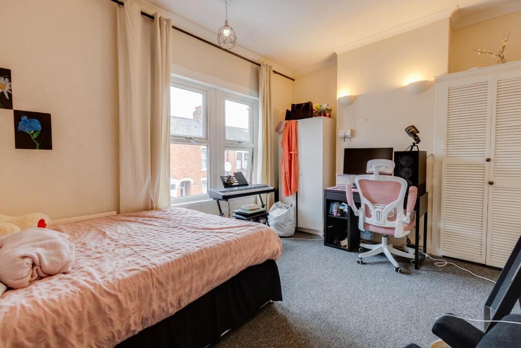 House in Northampton, Far Cotton and Delapre - View 4