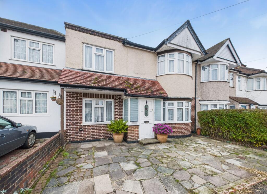 5-bed terraced on Beverley Road, Ruislip, HA4, £625,000