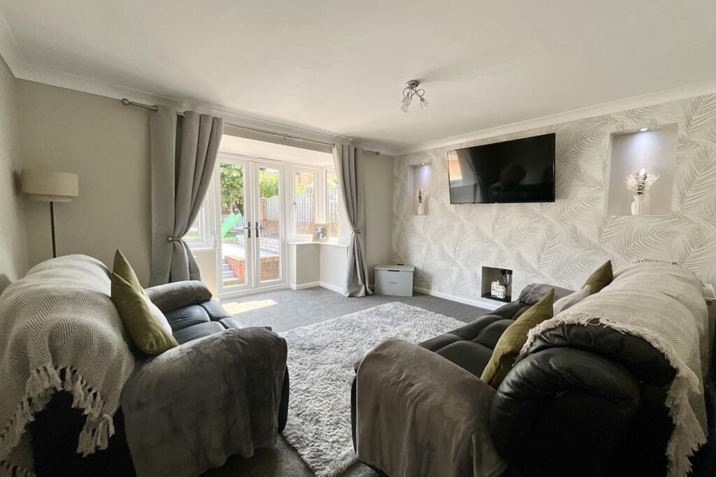 House in Sheffield, Beighton - View 2